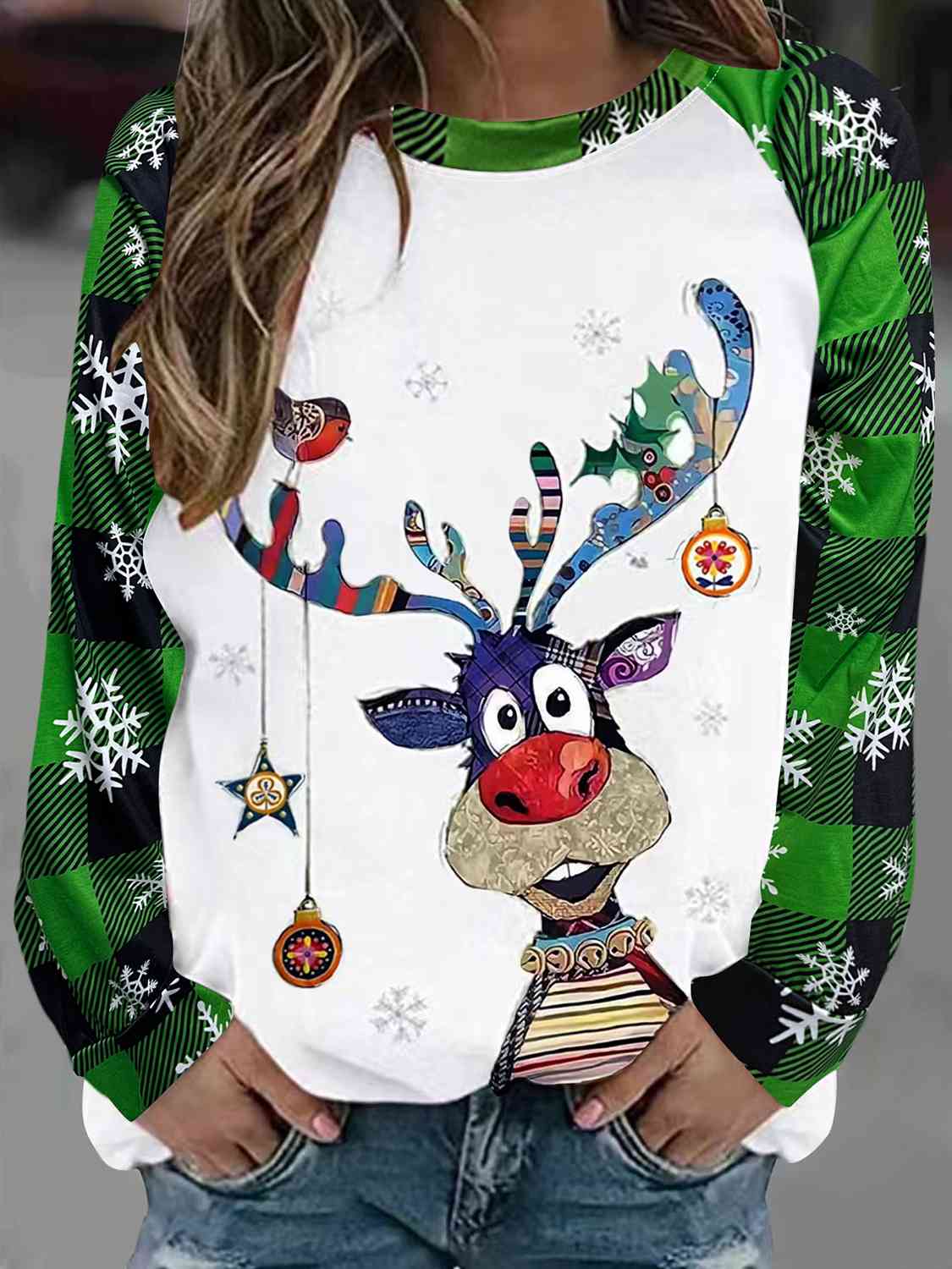 Plus Size Reindeer Graphic Snowflake Sweatshirt